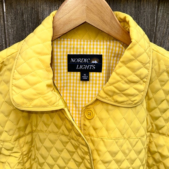 NWT Quilted Banana Light Jacket. XL - Picture 2 of 5